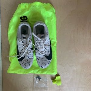 7.5M Nike Sprint Shoes